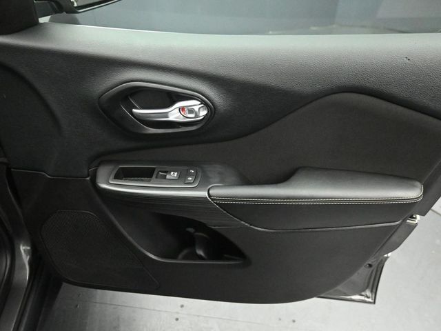 2016 JEEP CHEROKEE - Image 30