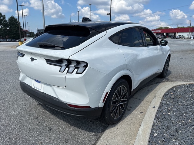 2025 Ford Mustang Mach-E Premium photo 11