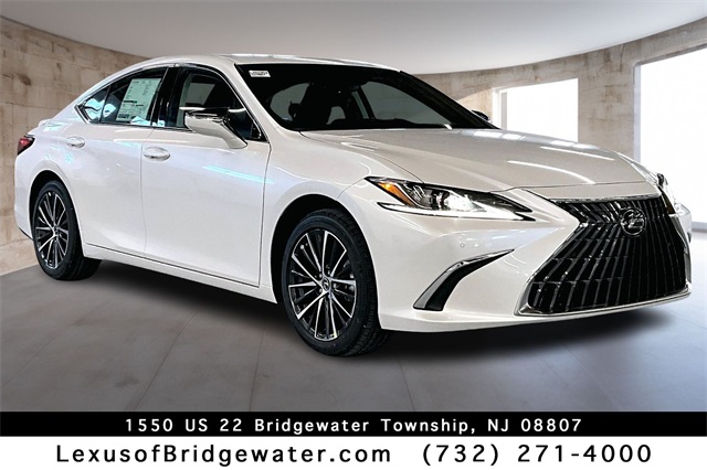 2025 Lexus ES 350's photo