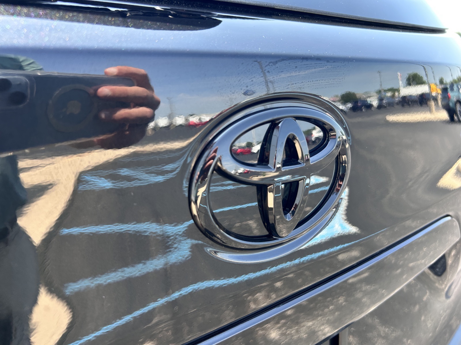 2025 Toyota Corolla Hybrid photo 13