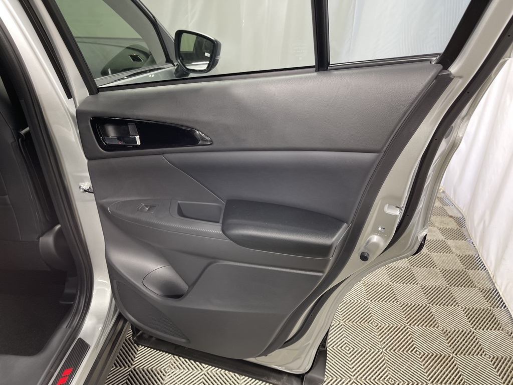 2025 Mitsubishi Eclipse Cross SEL photo 30