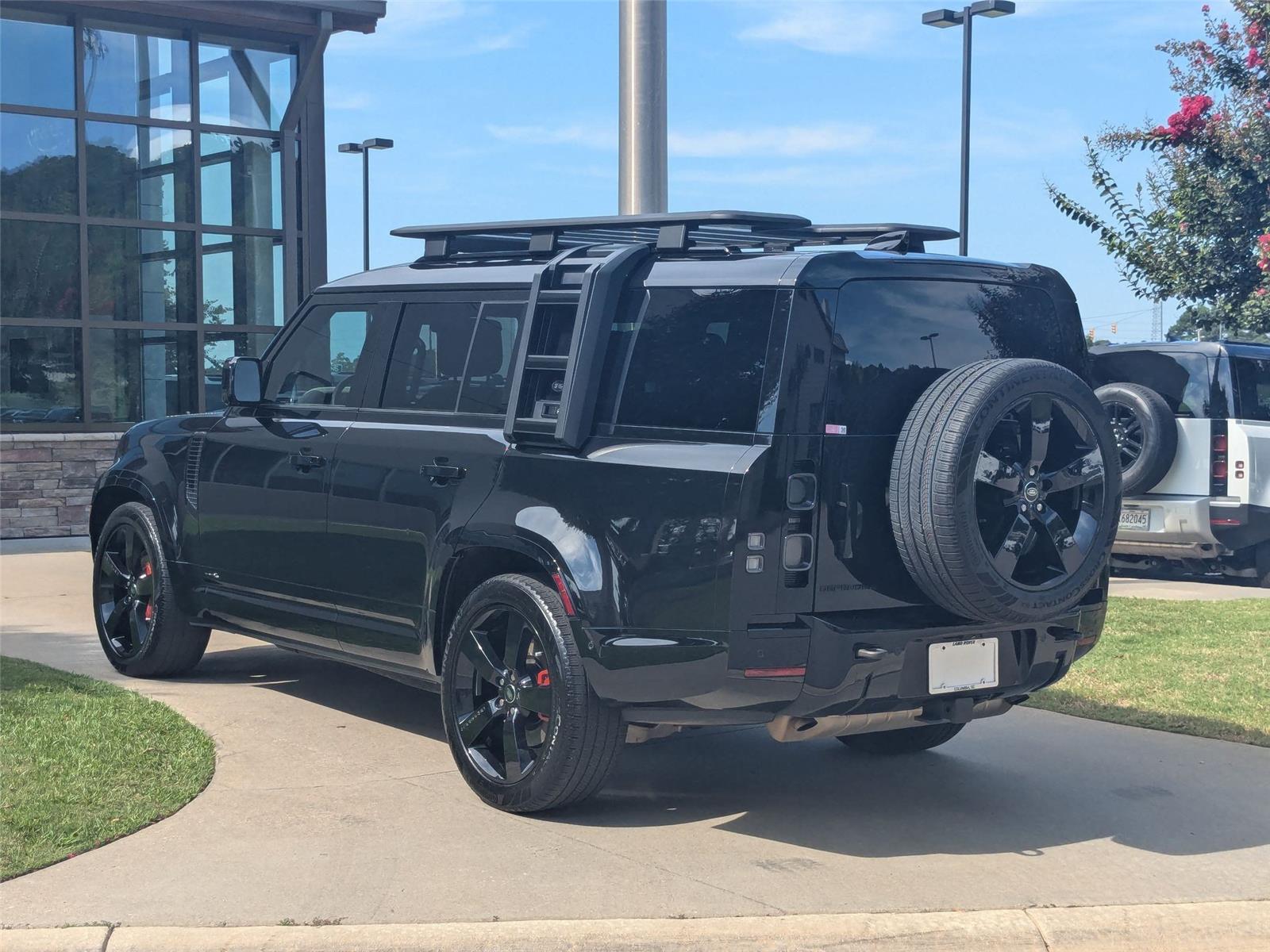 2023 Land Rover Defender 130 X photo 5