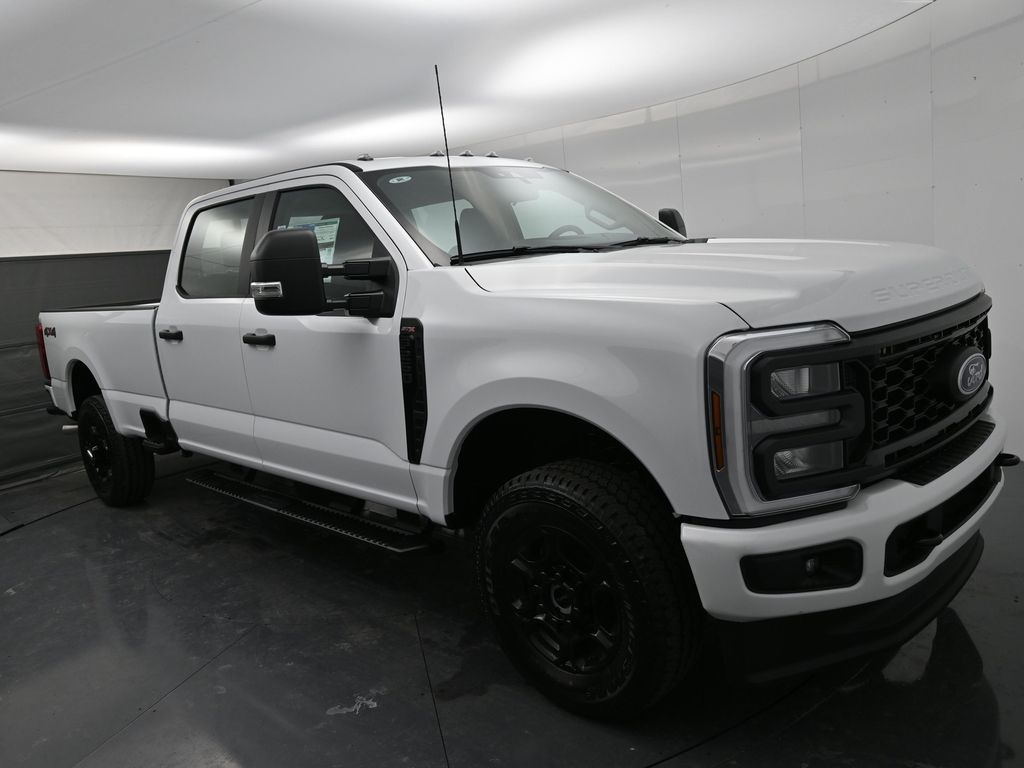 2026 Ford F-250 Super Duty XL's photo