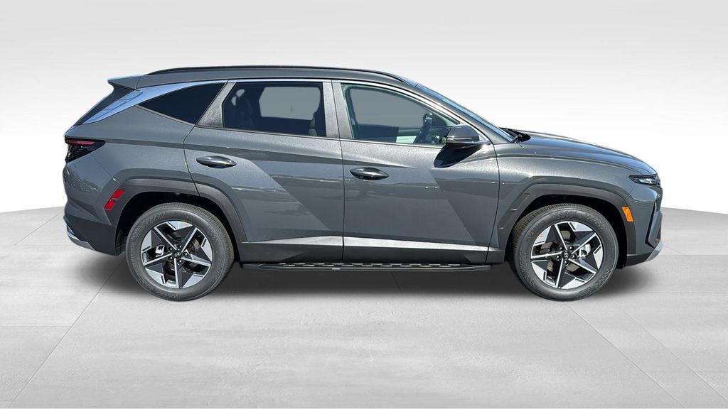 2025 Hyundai Tucson SEL Convenience photo 8