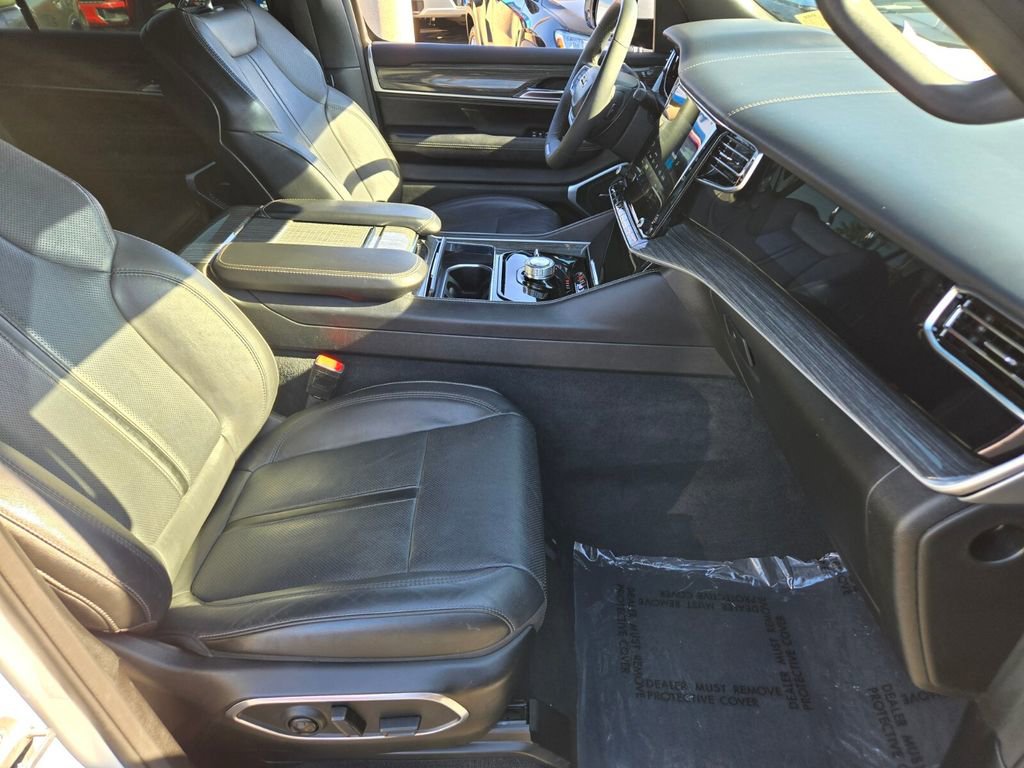 2022 Jeep Wagoneer Series II photo 14