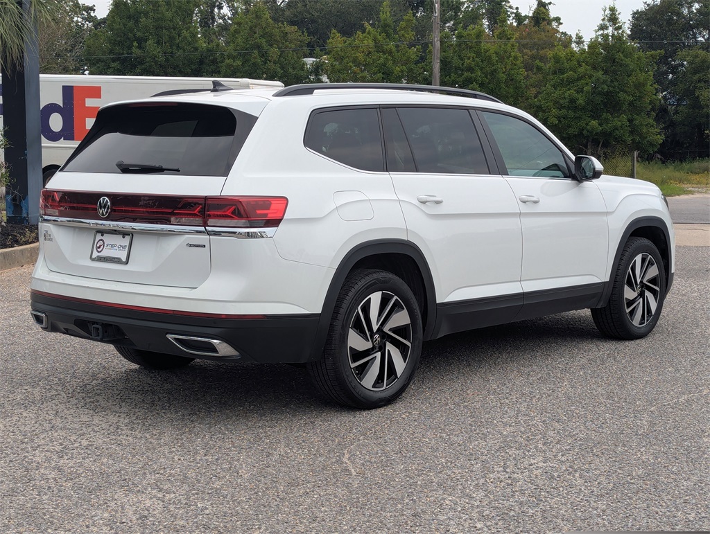 2024 Volkswagen Atlas SE Technology photo 6