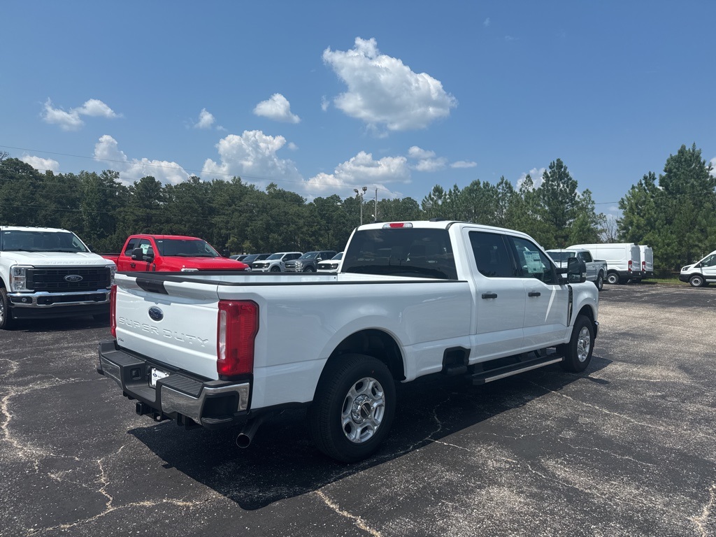 2026 Ford F-250 XLT photo 12