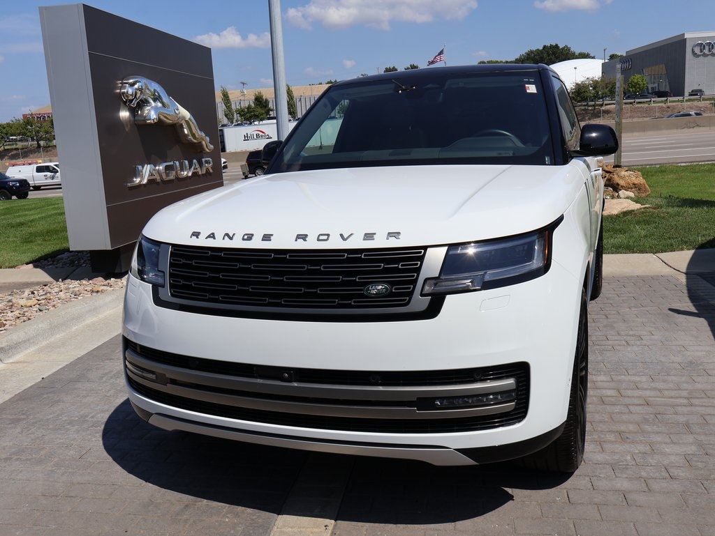 Used 2024 Land Rover Range Rover SE with VIN SALKP9E91RA214303 for sale in Kansas City