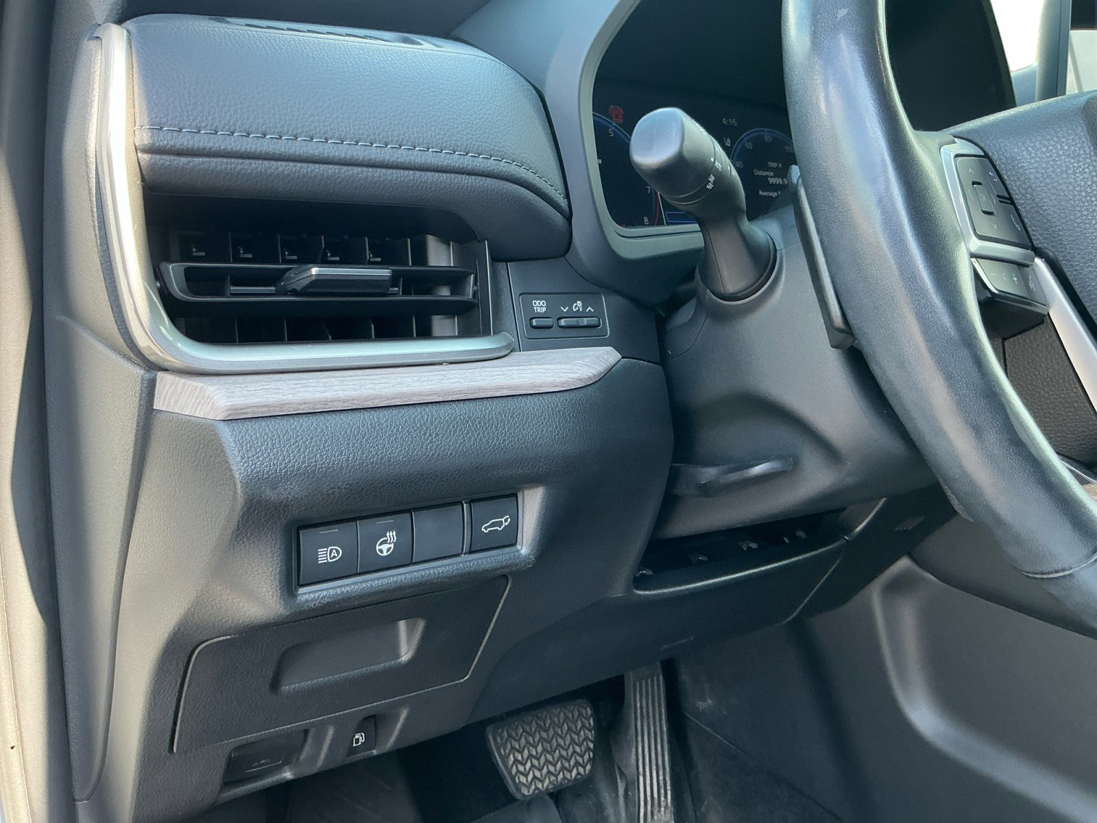 2024 Toyota Grand Highlander Limited photo 13