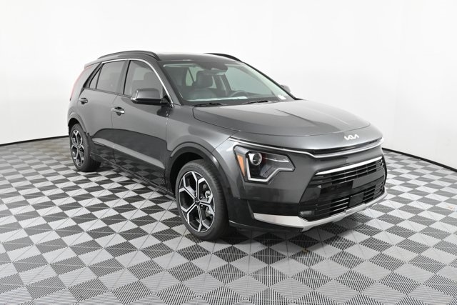 2025 Kia Niro EX Touring's photo