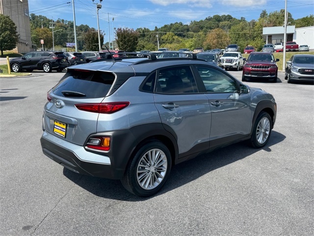2021 Hyundai Kona SEL photo 3