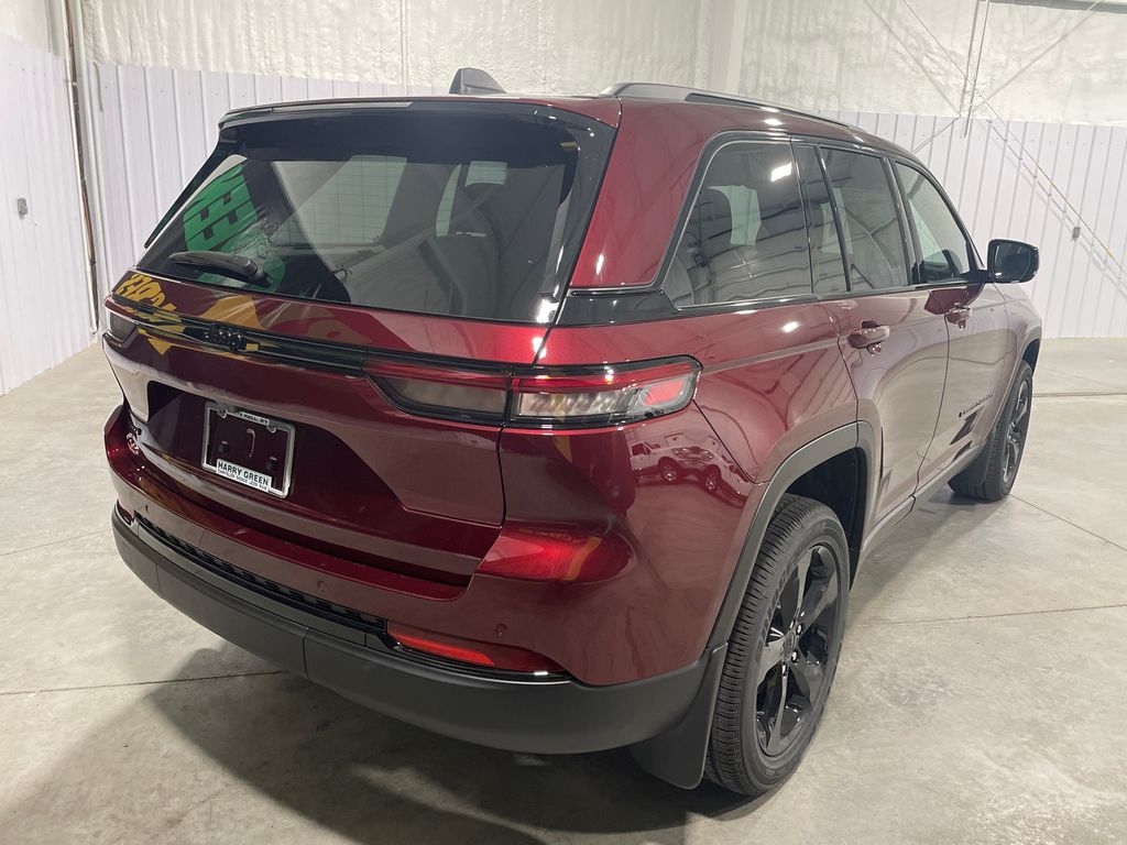 2025 Jeep Grand Cherokee Altitude X photo 4