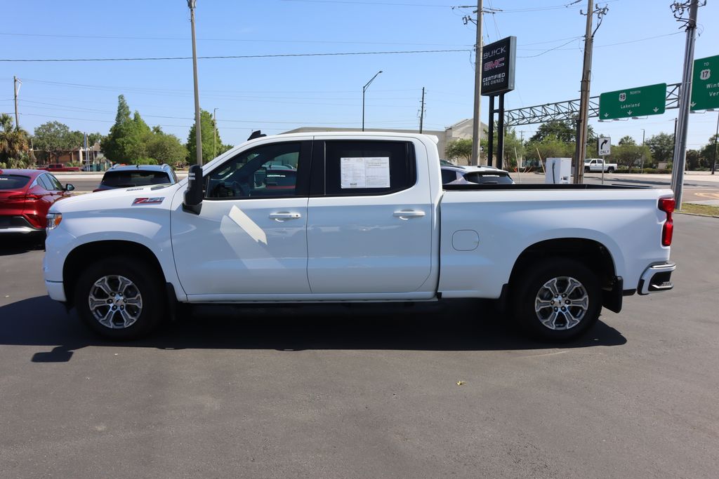 2022 Chevrolet Silverado 1500 RST photo 4