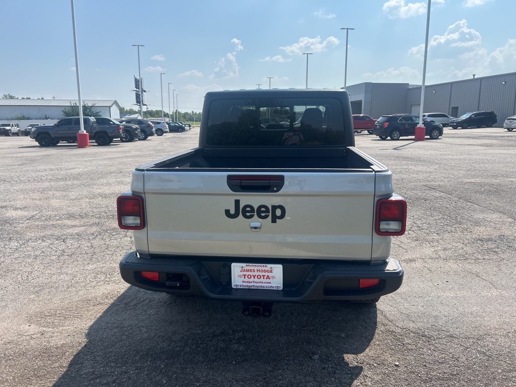 2023 Jeep Gladiator Sport photo 5