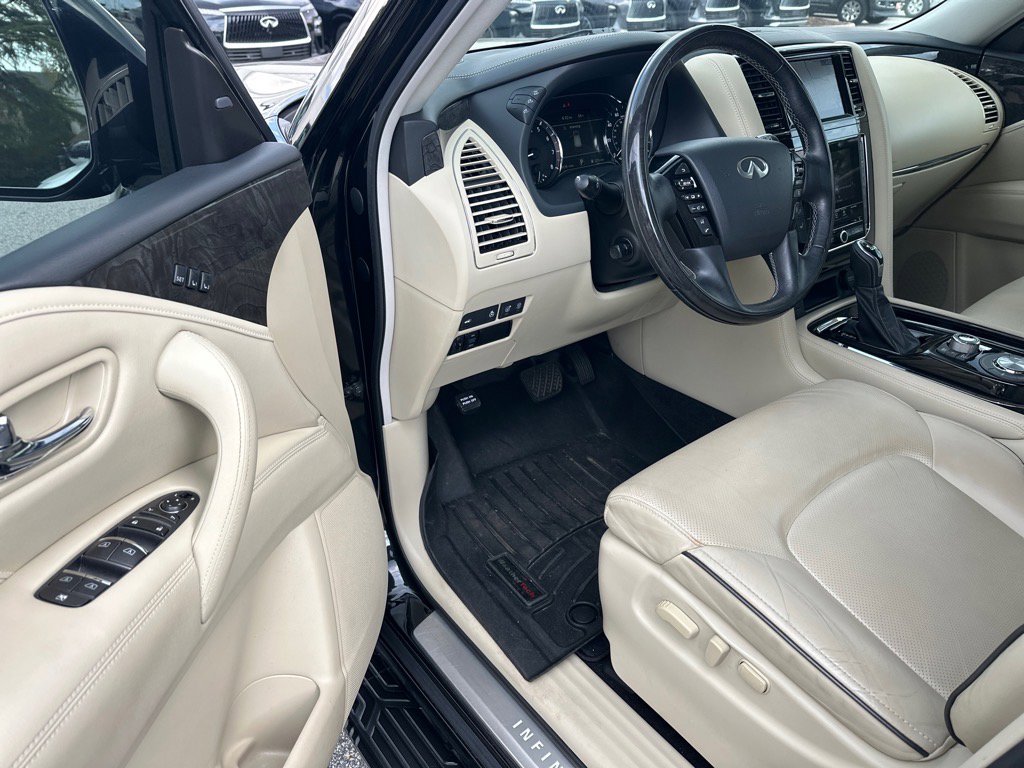 2020 Infiniti QX80 Luxe photo 10