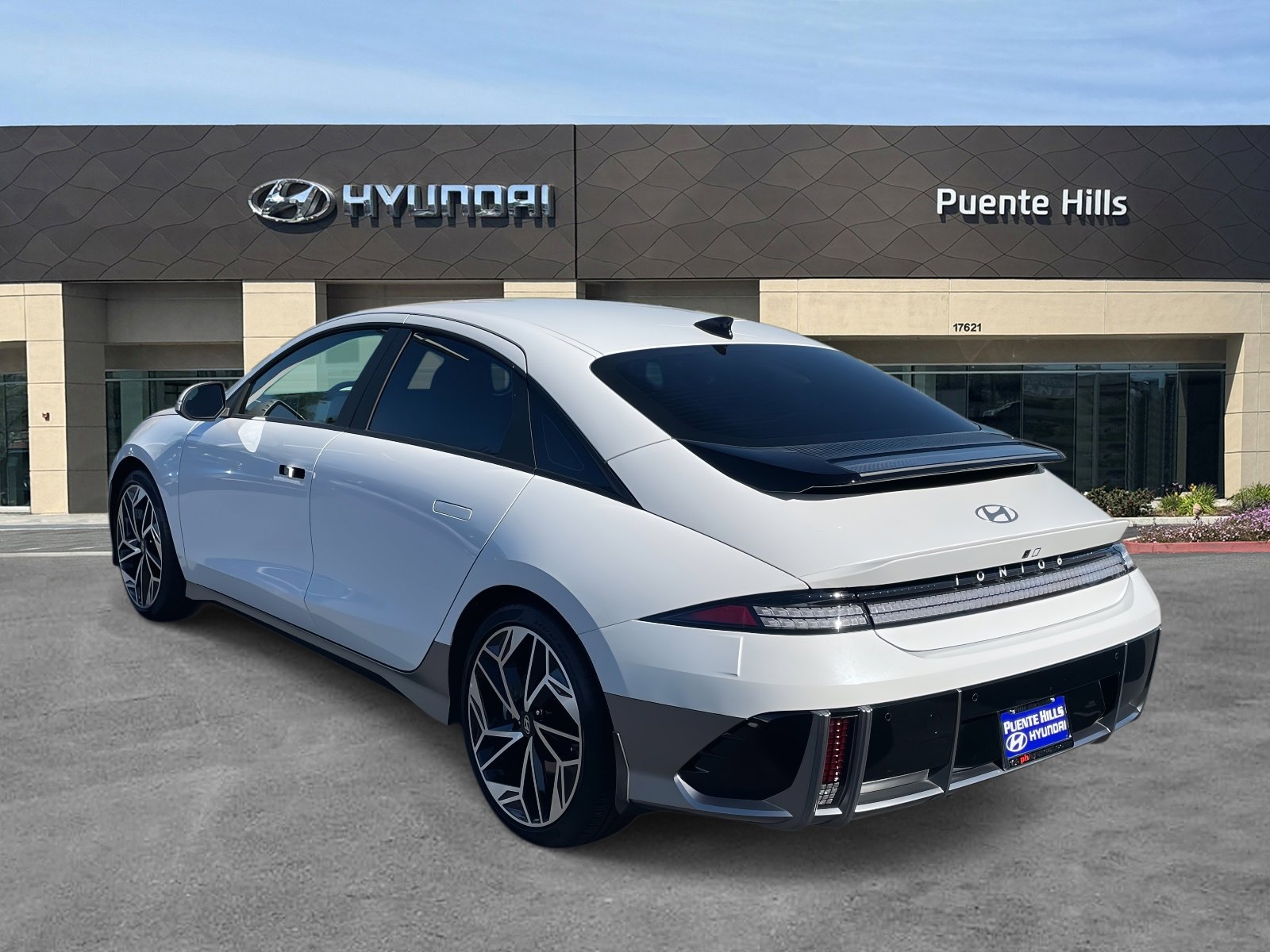 2023 Hyundai Ioniq 6 SEL photo 4