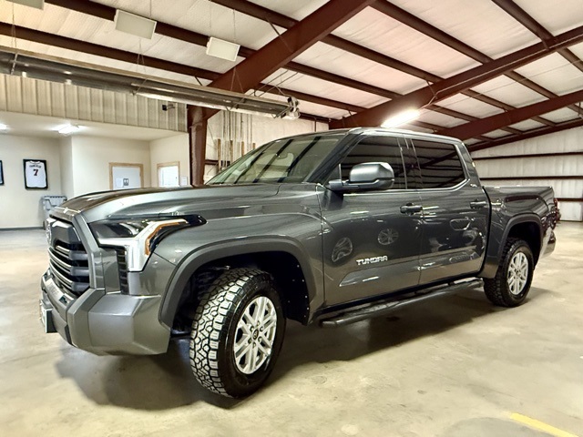 2023 Toyota Tundra SR5 photo 3