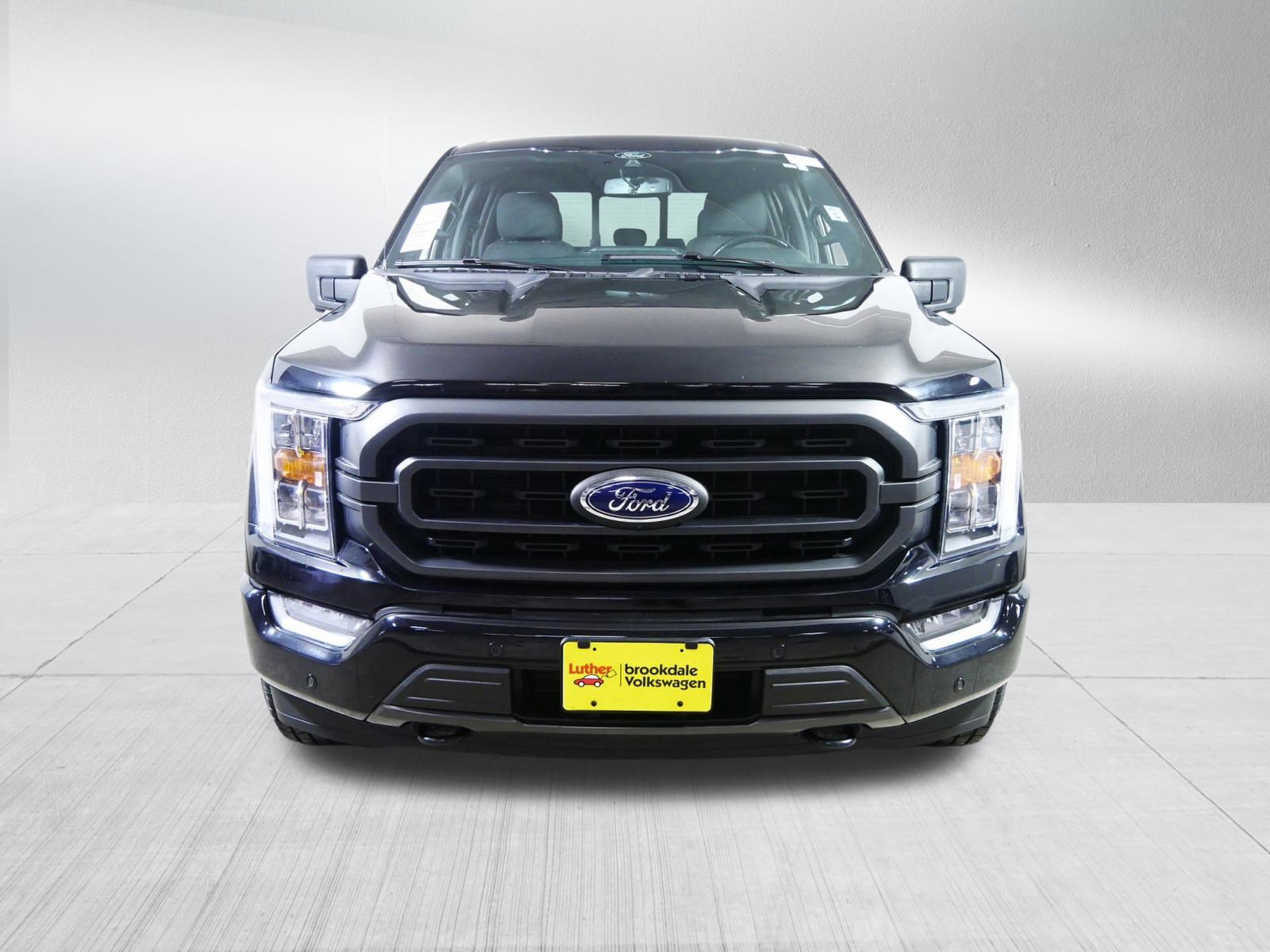 2021 Ford F-150 XLT photo 2