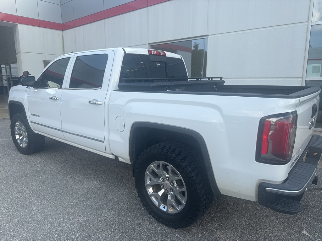 2017 Gmc Sierra 1500 SLT photo 2