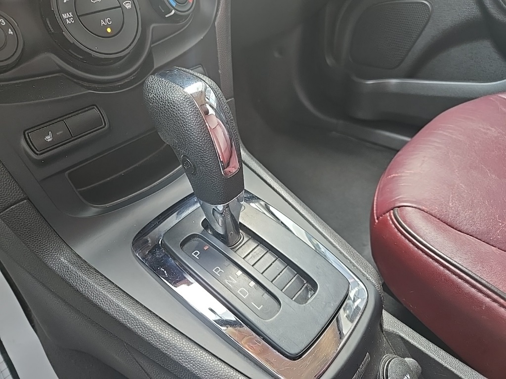2011 Ford Fiesta SES photo 48
