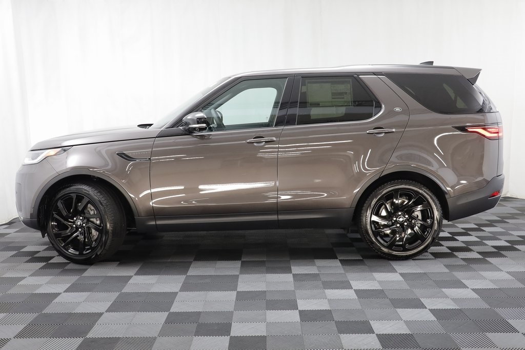 2025 Land Rover Discovery S photo 2