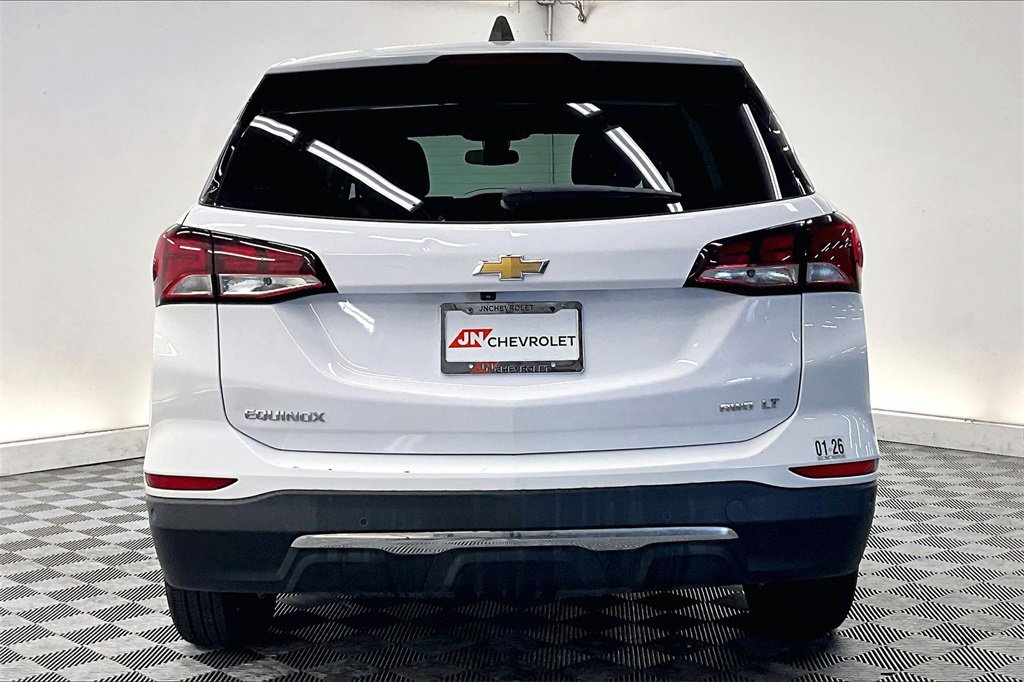 2022 Chevrolet Equinox LT photo 3
