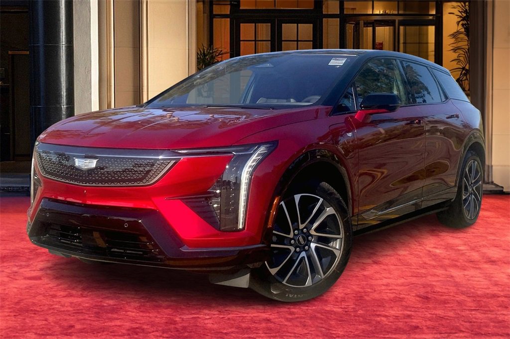 2026 Cadillac OPTIQ Sport's photo