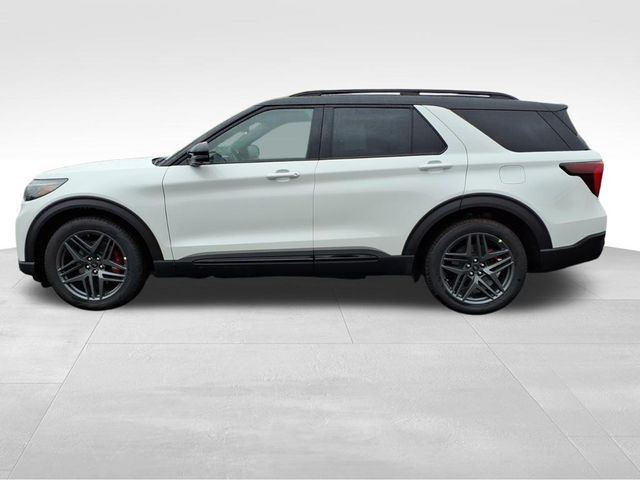 2025 Ford Explorer ST photo 3