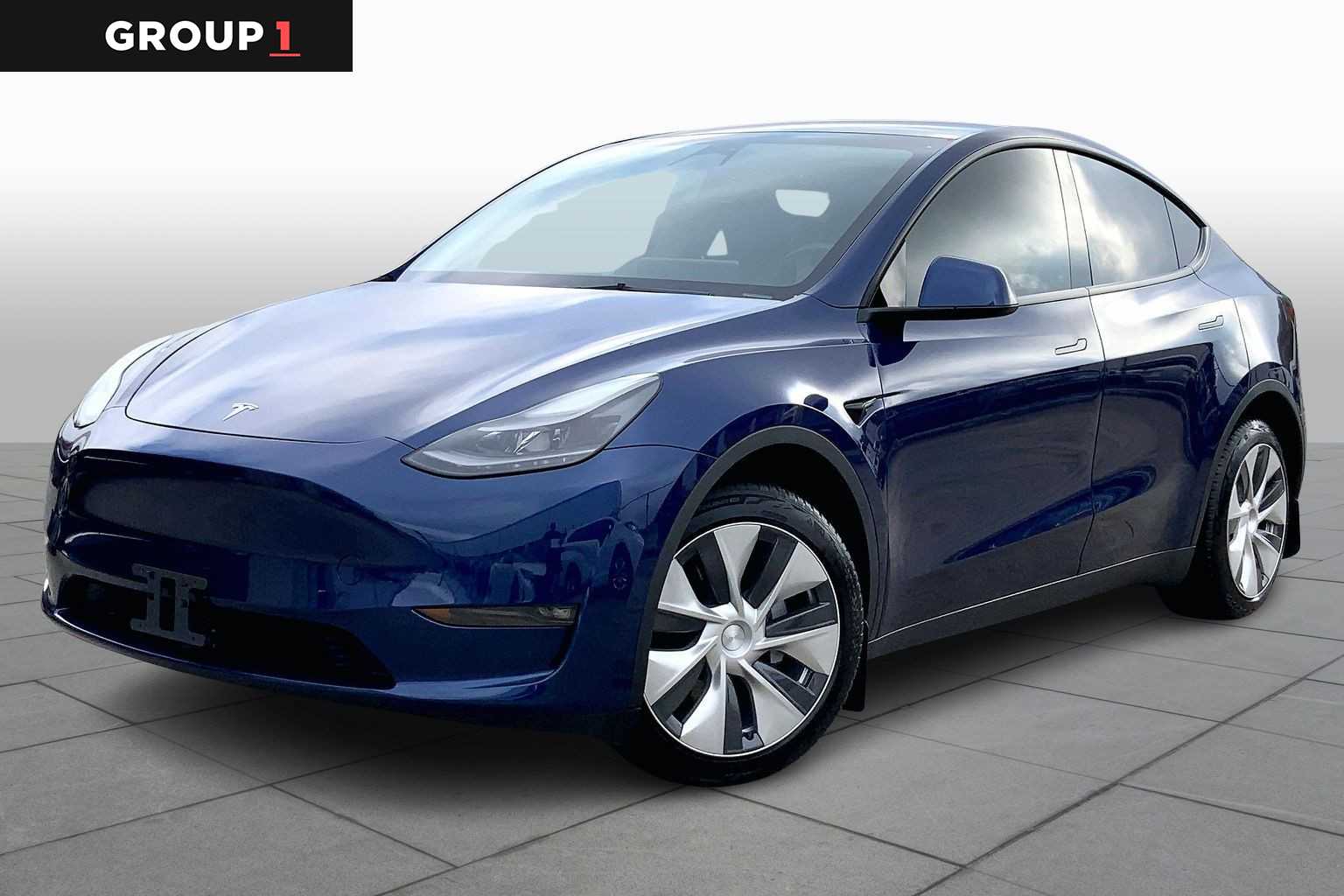 2023 Tesla Model Y Long Range's photo
