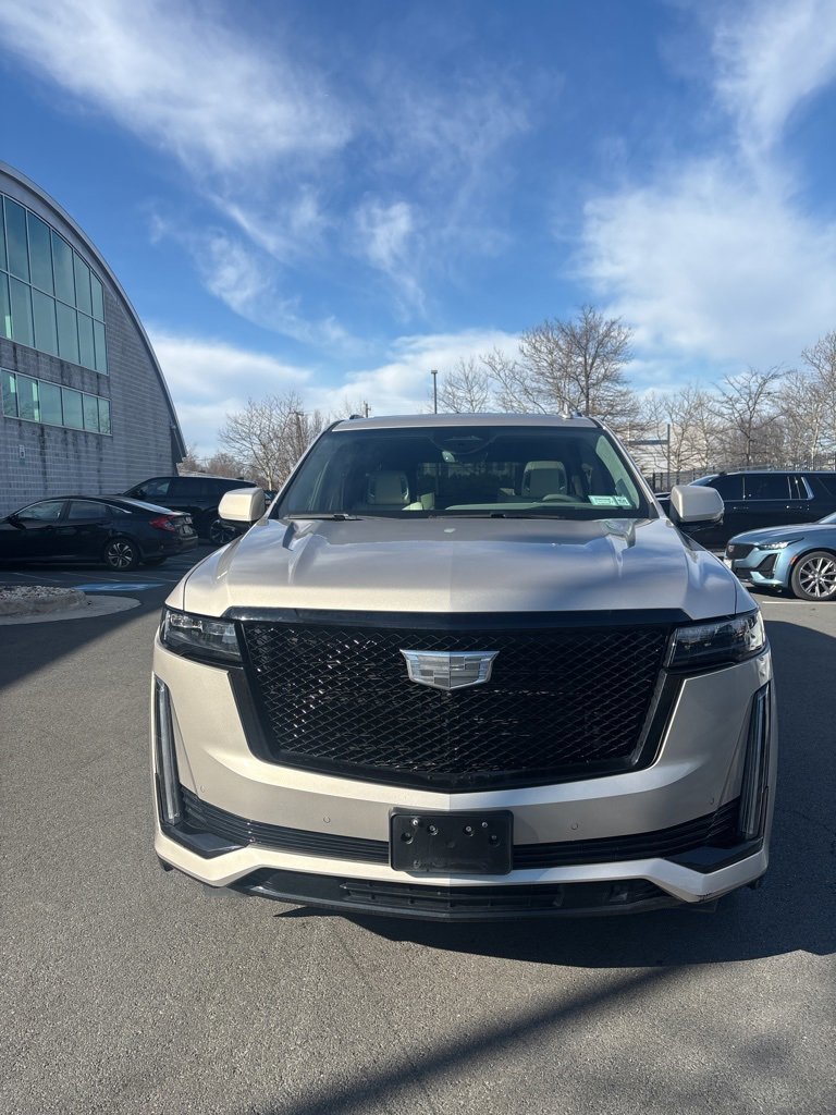 2024 Cadillac Escalade ESV Sport Platinum's photo