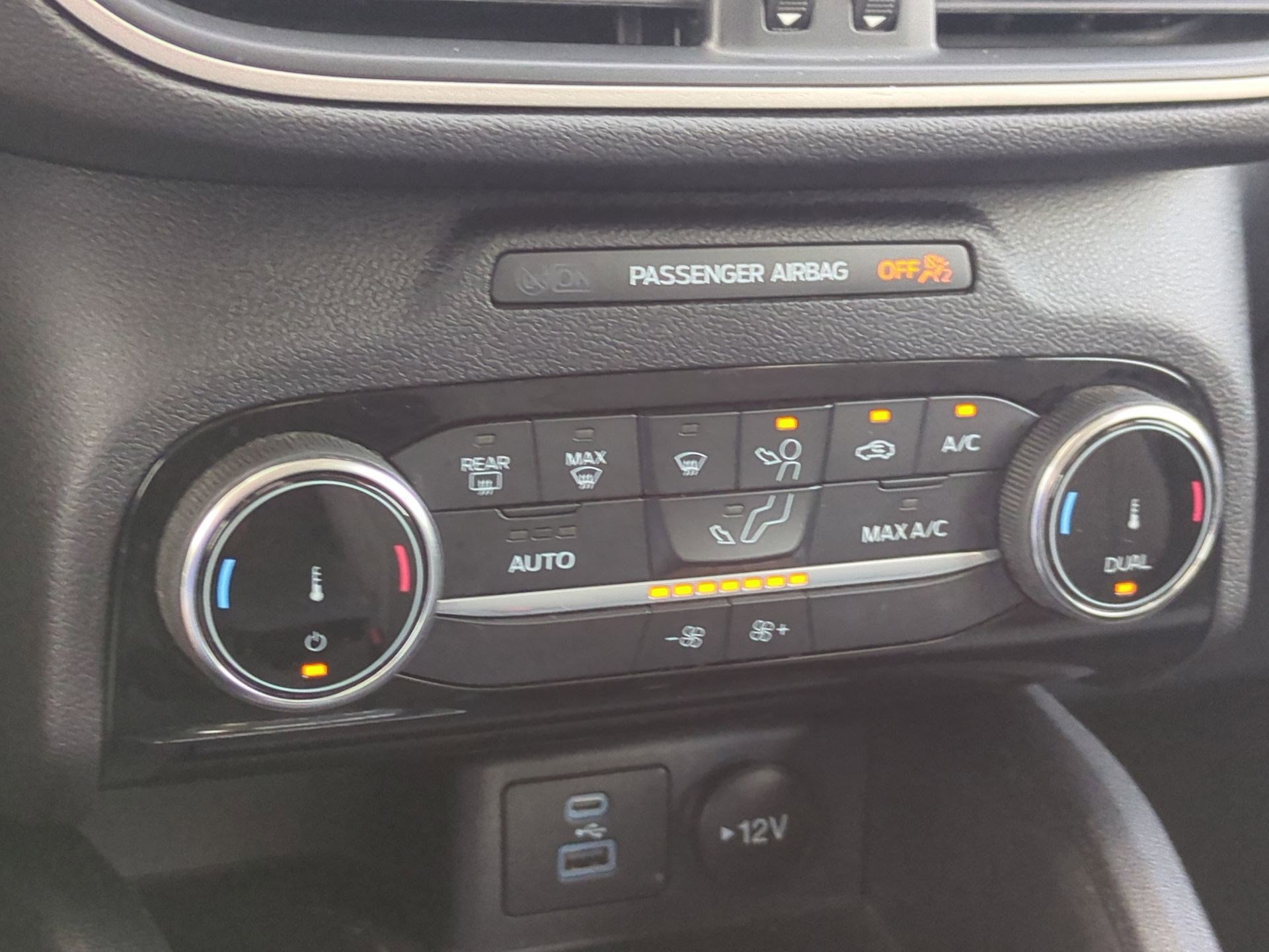 2022 Ford Escape SE photo 16