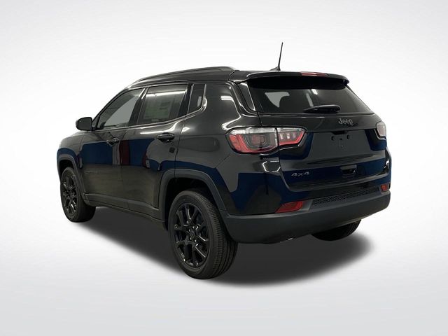 2026 Jeep Compass Latitude Altitude photo 2