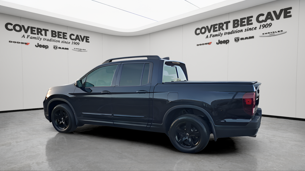 2021 Honda Ridgeline Black Edition photo 4