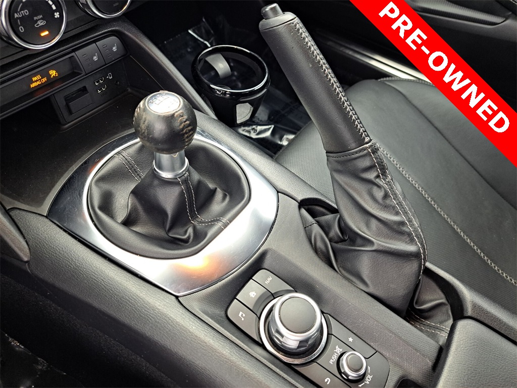 2022 Mazda MX-5 Miata RF Miata Grand Touring photo 17