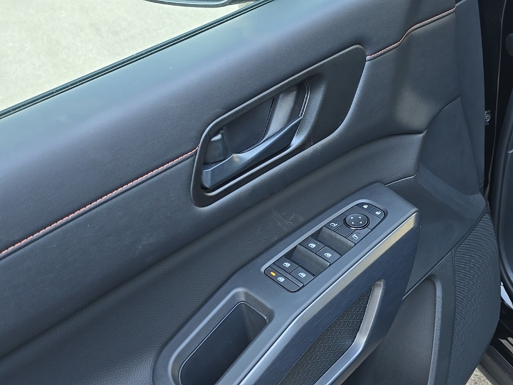 2025 Nissan Pathfinder Rock Creek photo 4