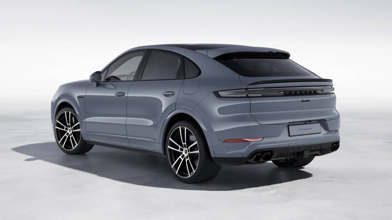 2026 Porsche Cayenne Turbo E-Hybrid Coupe photo 3