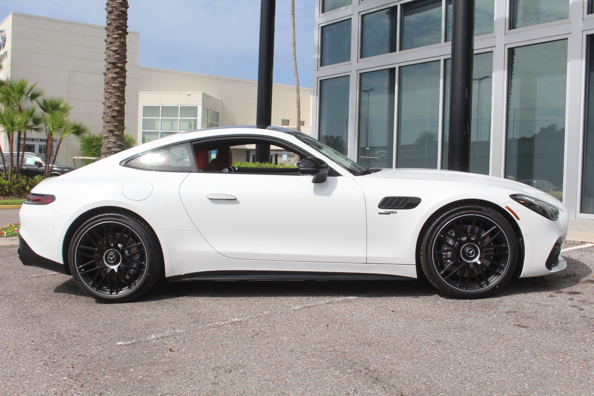 2025 Mercedes Benz AMG GT 43 photo 8