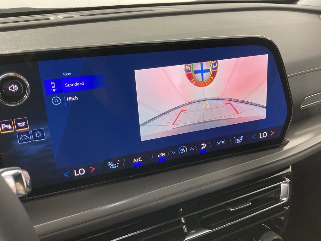 2026 Chevrolet Traverse photo 3