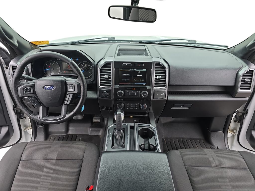 2015 Ford F-150 XLT photo 7