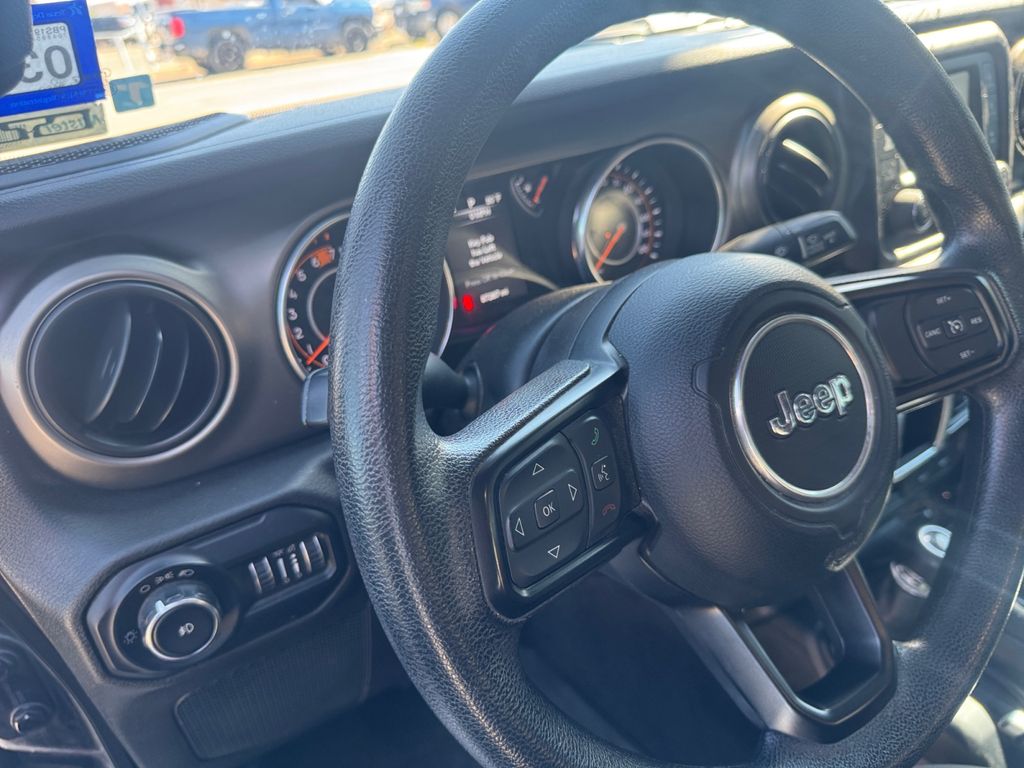 2019 Jeep Wrangler Unlimited Sport photo 27