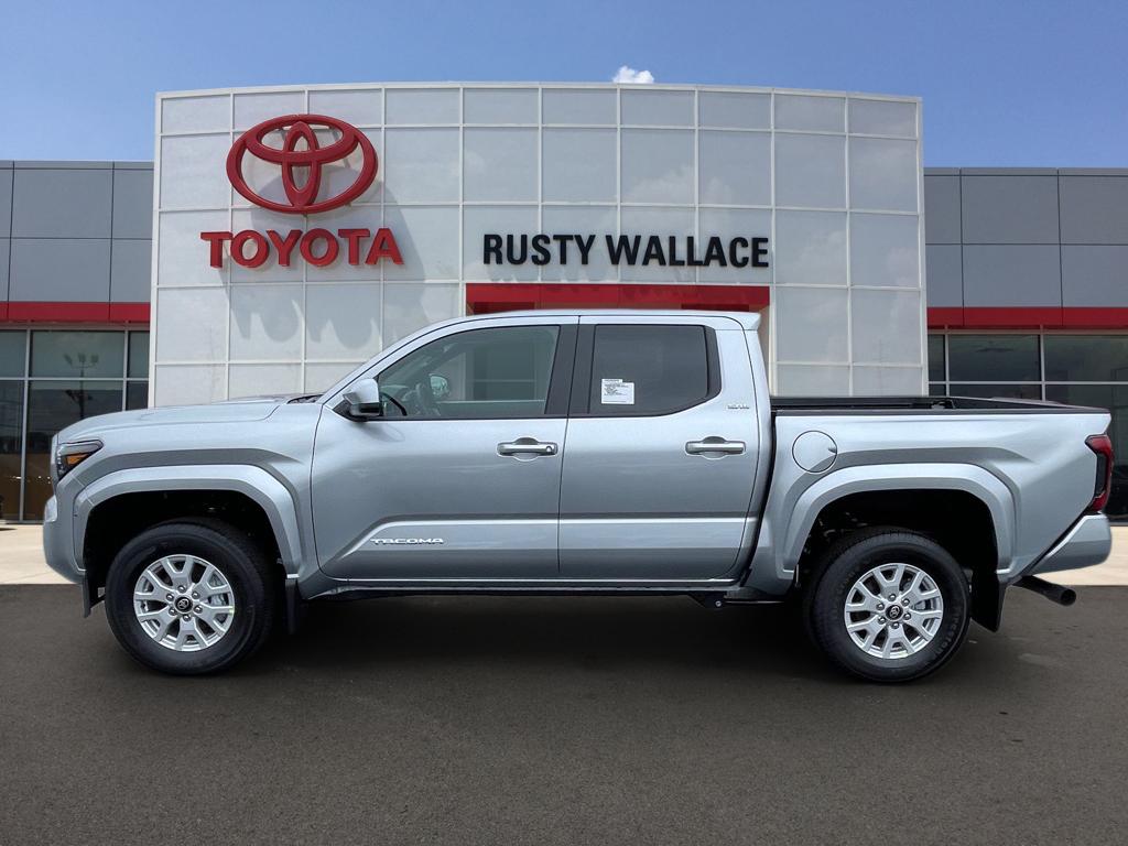 2025 Toyota Tacoma SR5's photo