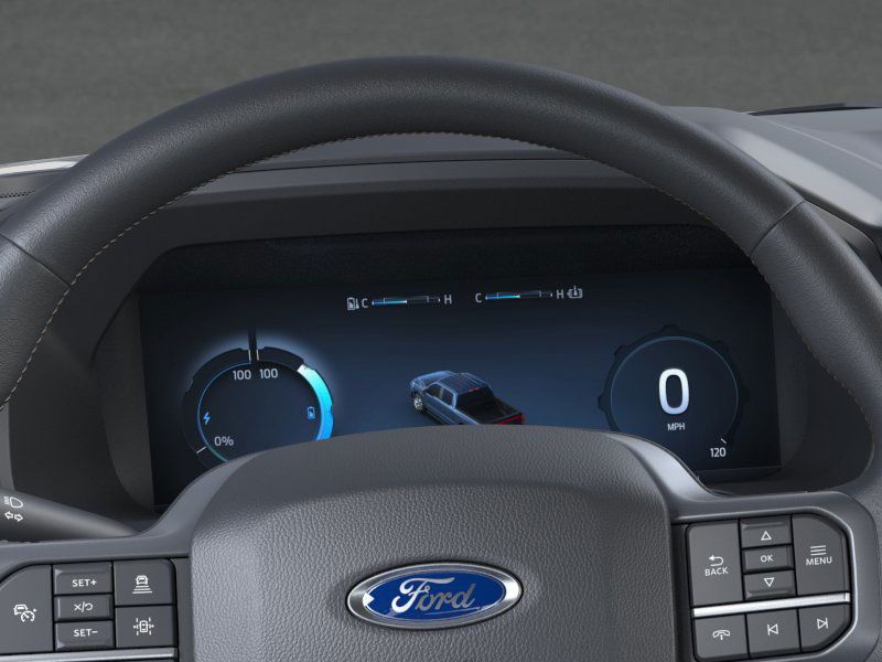 2025 Ford F-150 Lightning Lariat photo 12