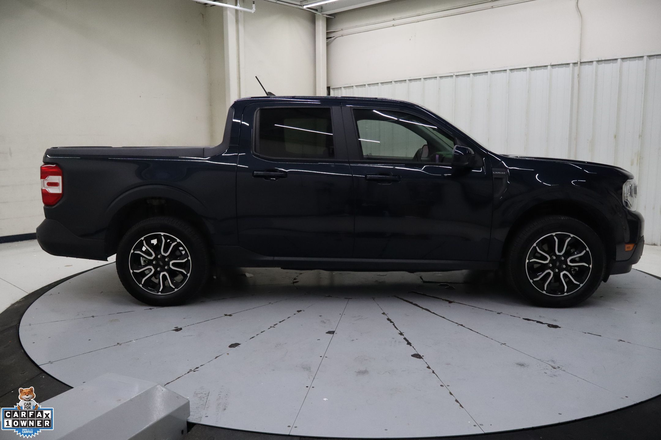 2022 Ford Maverick Lariat photo 2