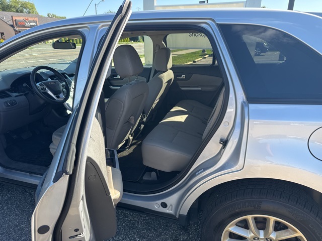 2013 Ford Edge SE photo 8