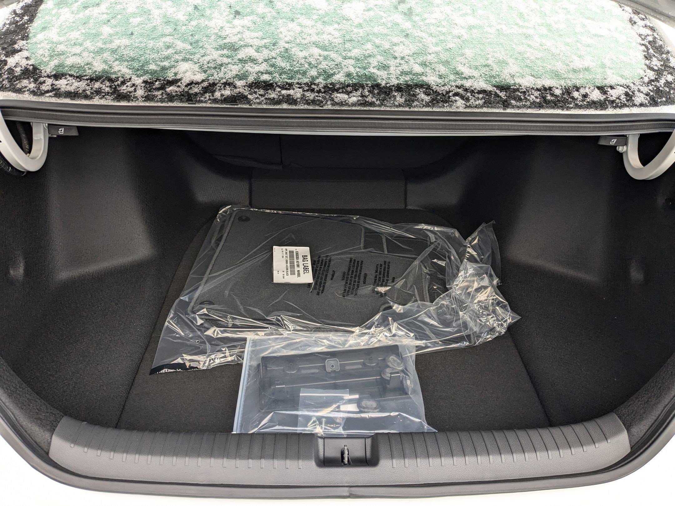 2025 Honda Accord Hybrid Touring photo 9