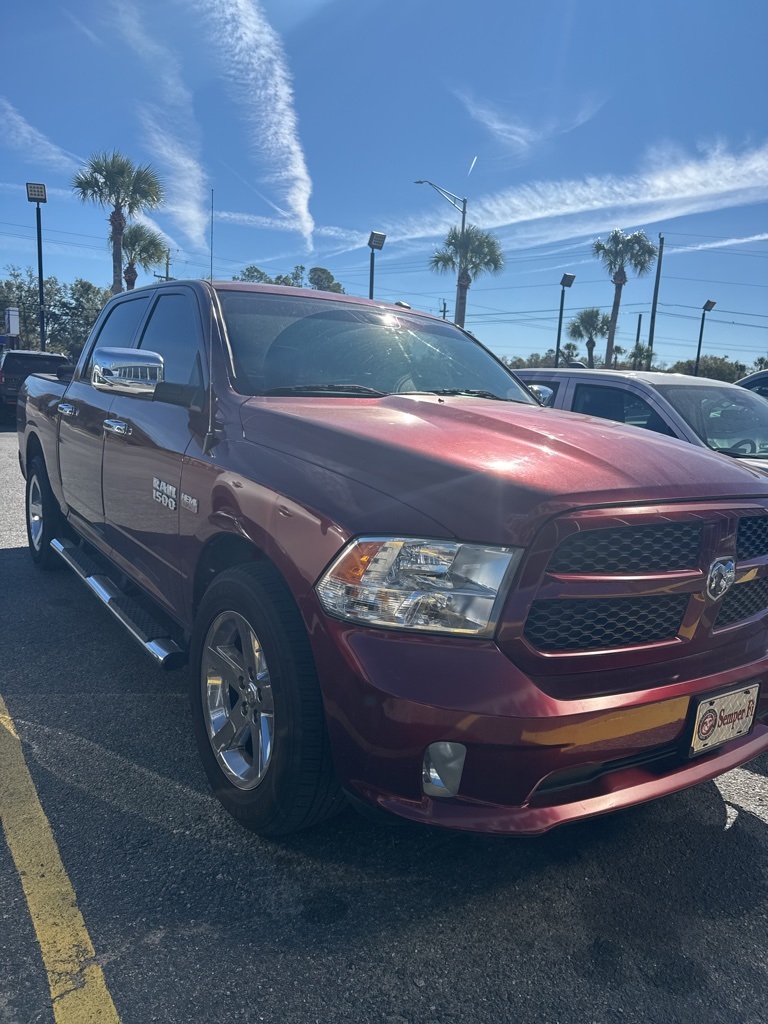 2018 Ram 1500 Tradesman photo 2