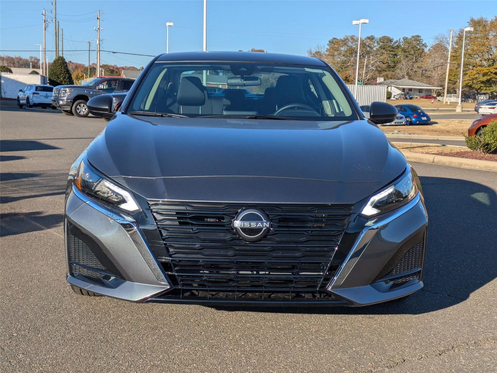 2025 Nissan Altima S photo 2