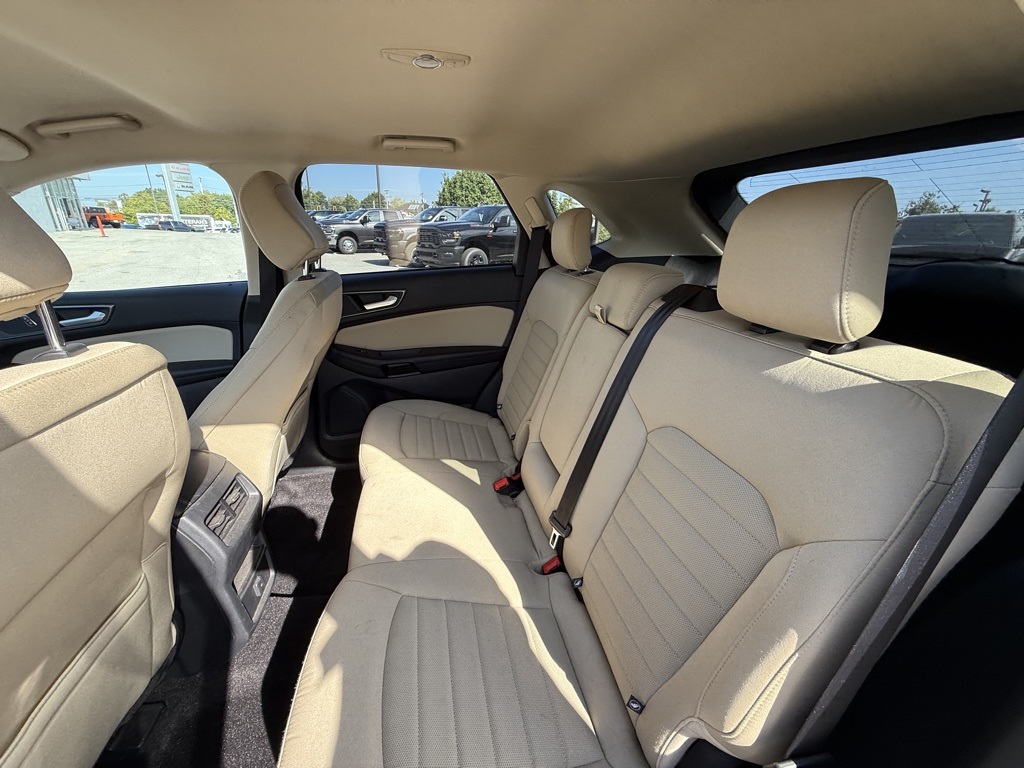 2020 Ford Edge SE photo 23