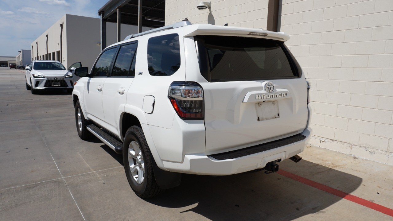 2015 Toyota 4Runner Base photo 4