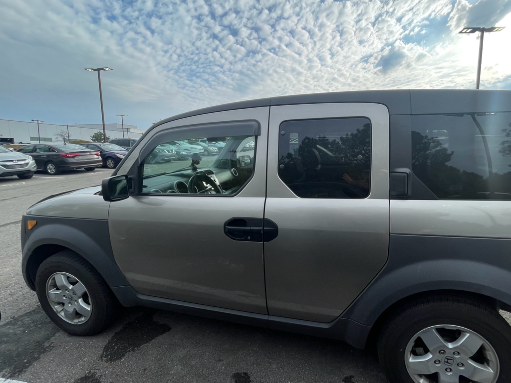 Used 2003 Honda Element EX with VIN 5J6YH28513L036803 for sale in Kansas City